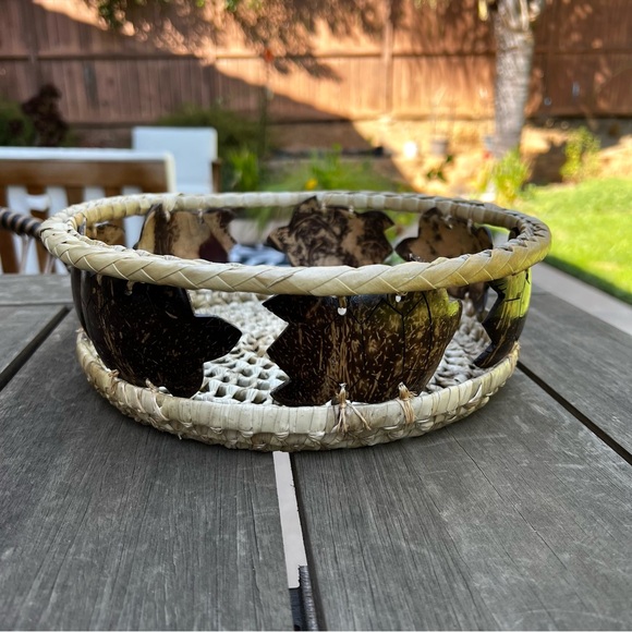 Hand Woven SeagrassTurtle Carved Coconut Shell Round Basket - Picture 3 of 8